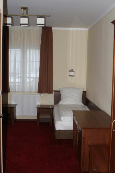 Hotel Grant Leszno  Buitenkant foto