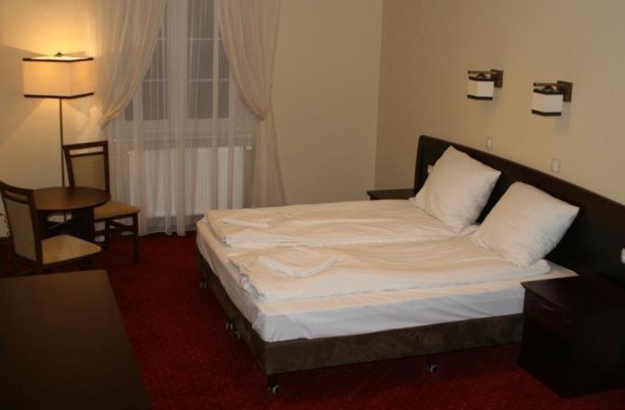 Hotel Grant Leszno  Kamer foto